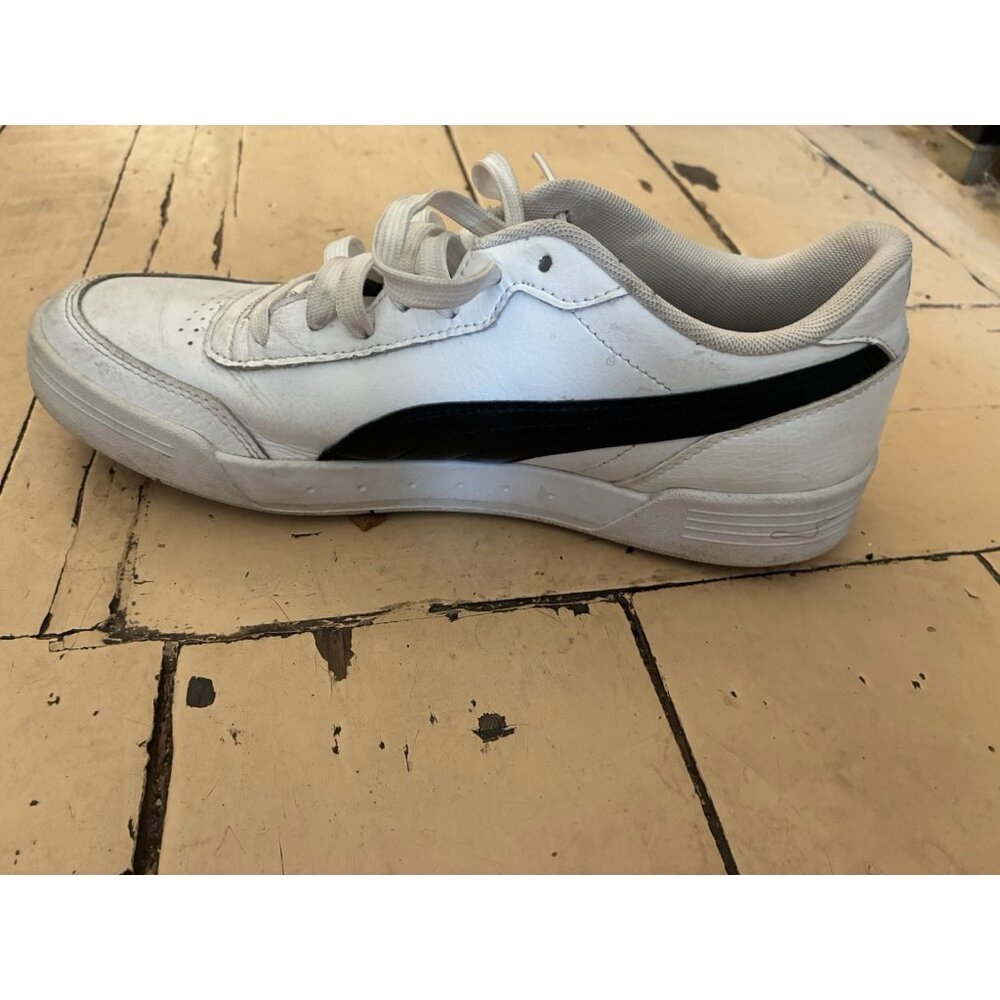 Puma mens size 9 white